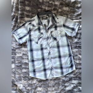 NWT BKE Standard Fit Medium Men’s Shirt